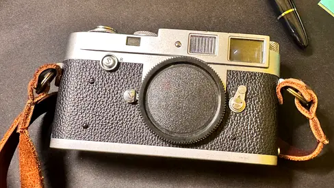 Rare 1958, first production run, Leica M2 button rewind