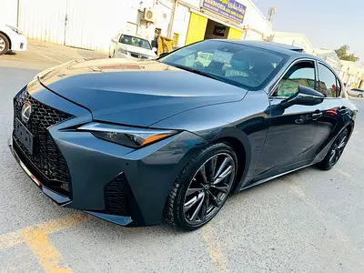 صورة 3 لـ 2021 Lexus IS-SERIES