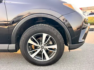 2018 Toyota RAV 4 — фото 15