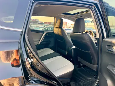 صورة 9 لـ 2018 Toyota RAV 4