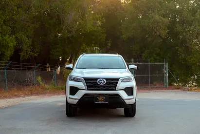 2021 Toyota FORTUNER 照片 6