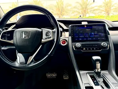 2019 Honda CIVIC — фото 3