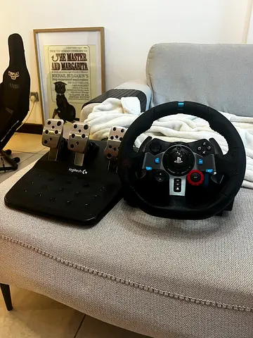 Logitech G29 Racing Wheel + Pedals