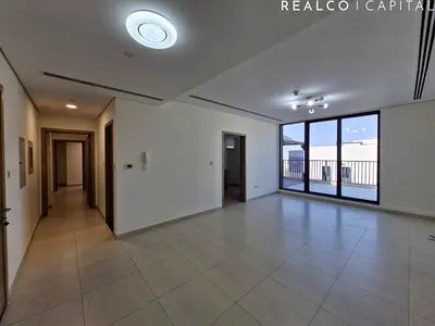 2BR I Top Floor I Spacious I Big Terrace I Vacant I One Payment
