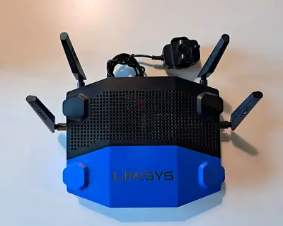 Linksys Dual-Band Wireless Router with Power Adapter