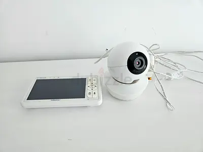 Babysense HD camera and screen works without wifi so very secure