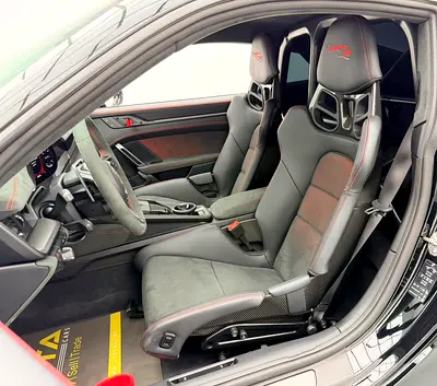2025 Porsche 911 thumbnail 10