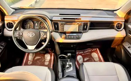 2018 Toyota RAV 4 — фото 12