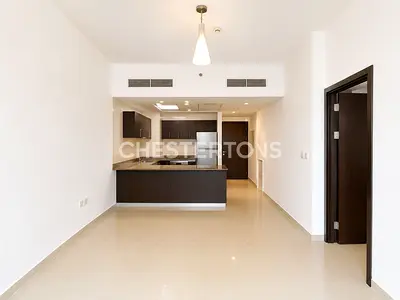 Well maintained | Unfurnished | Mid Floor