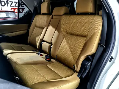 صورة 12 لـ 2021 Toyota FORTUNER