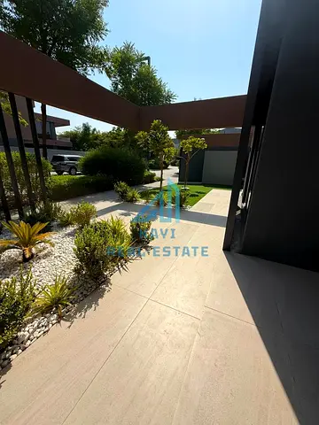Ultra-Luxury 5BR Villa with Private