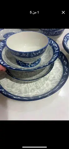 Blue engraved plate set 4 pieces (plates and bowls) for 25 AED ONLY! (12 set available)