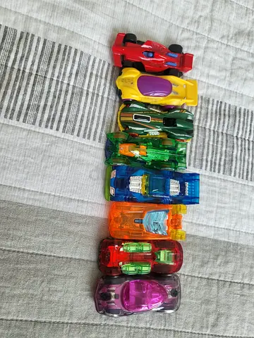 Hot Wheels Cars (set of 8 cars)