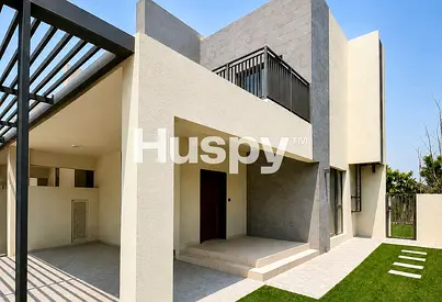 Single Row | Corner Unit | Vacant