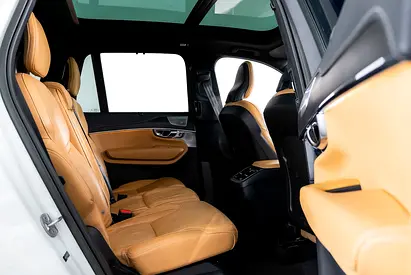 صورة 14 لـ 2023 Volvo XC90