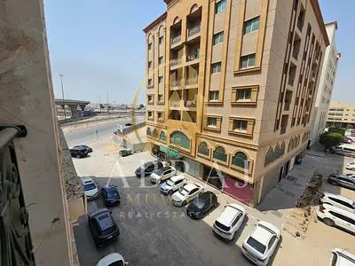 Parking free Huge 1bhk apartment with balcony built-in wardrobe in muwalia commercial