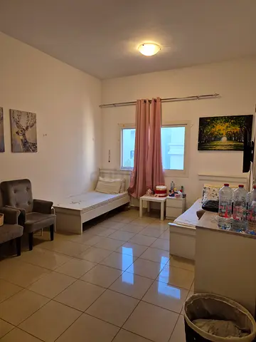 Executive Private Room for Single Lady near MOE