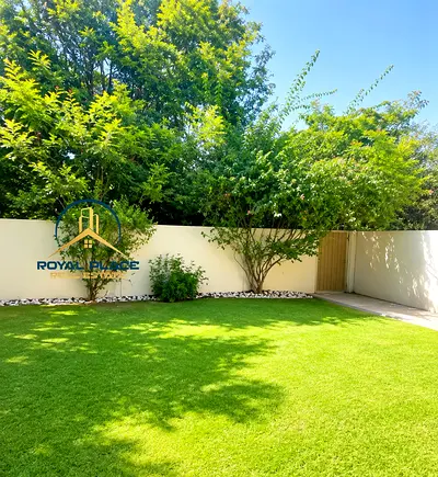 VACANT | BACK TO BACK | CORNER | SPACIOUS