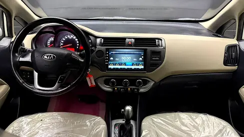2013 KIA RIO 照片 19