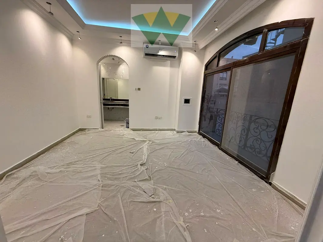 Independent 6BR Villa with Private Pool | Outside Majlis |