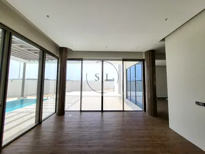 Private Pool | Lift | All Ensuite | Modern Style