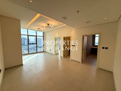 SPACIOUS LAYOUT | MID FLOOR | NEXT TO METRO