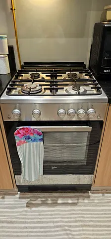 Beko 4-Burner Gas Cooker with Oven – Stainless Steel – Good Working Condition