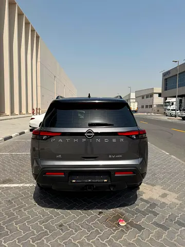 Nissan Pathfinder SV, миниатюра 6