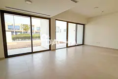Single-row | Prime Location | Golden Beach