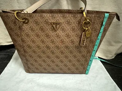 Guess bag for women