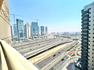 CONTEMPORARY | FURNISHED | STEPS FROM MARINA WALK