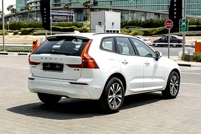 صورة 7 لـ 2024 Volvo XC60