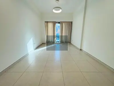 UNFURNISHED | WELL MAINTAINED | VACANT