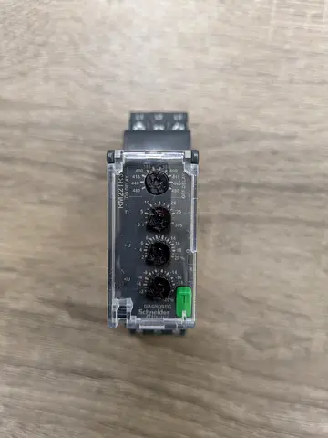 Schneider Electric RM22TR33 Phase Control Relay