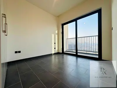 1BR Apartment | The Crest Tower B | Downtown & Pool Views | Balcony