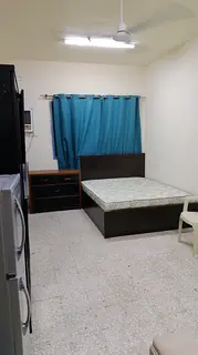 Spacious Family Room Available for Families / Working Women