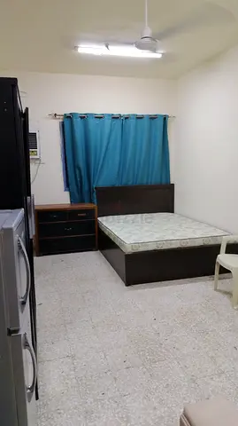 Spacious Family Room Available for Families / Working Women