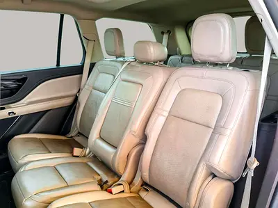 صورة 13 لـ 2021 Lincoln AVIATOR