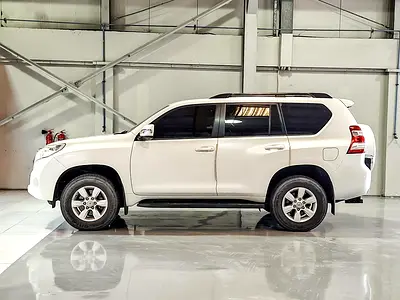 صورة مصغرة 5 لـ 2015 Toyota PRADO