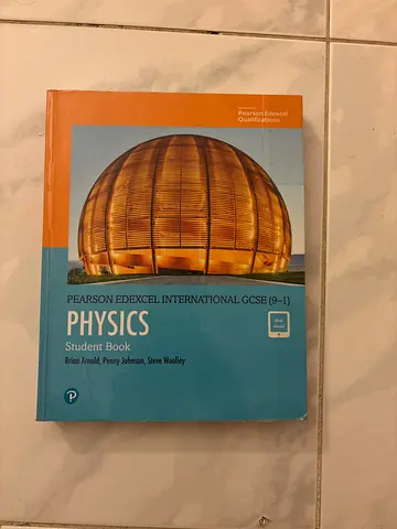 Second hand IGCSE Edexcel Physics Student book