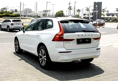 صورة 8 لـ 2024 Volvo XC60