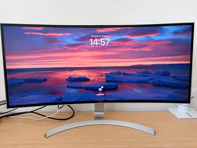 LG 34UC99-W 34 inch Curved UltraWide QHD IPS Monitor