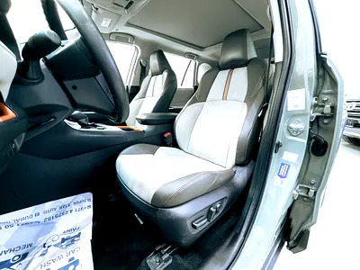 صورة 10 لـ 2025 Toyota RAV 4