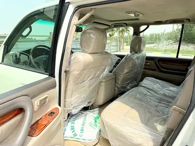 2004 Lexus LX-SERIES photo 18