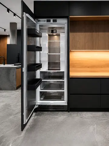 Gaggenau RF461304 Premium Built-In Freezer – German Made