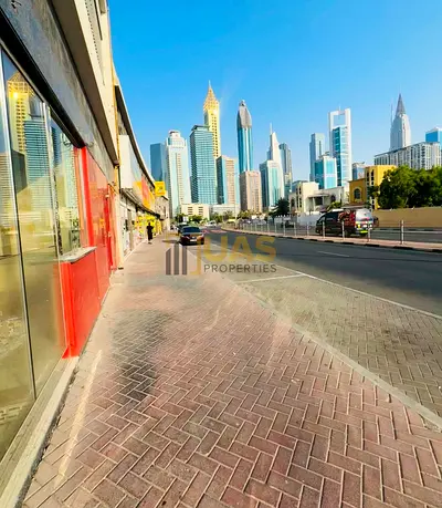 وحدة تجارية كبيرة | الخير 1 | واجهة زجاجية | إطلالة برج خليفة