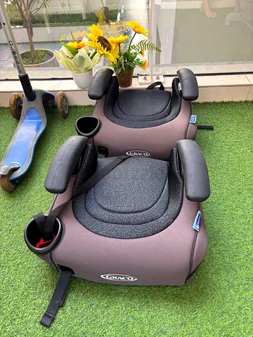 Pair of Graco Booster Car Seats with Cup Holders - Good Condition