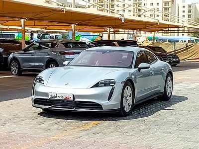 2022 Porsche TAYCAN 缩略图 3