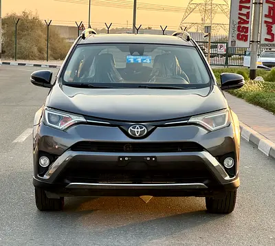 2018 Toyota RAV4 XLE Super Clean and Neat