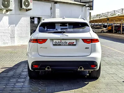 صورة 7 لـ 2017 Jaguar F-PACE